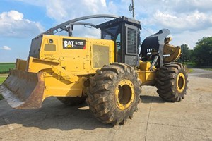 2019 Caterpillar 525D  Skidder
